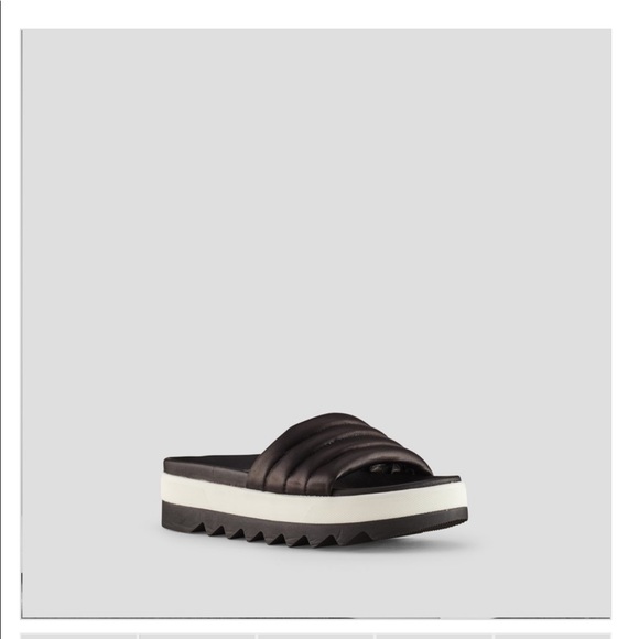 COUGAR Prato Leather Sandal